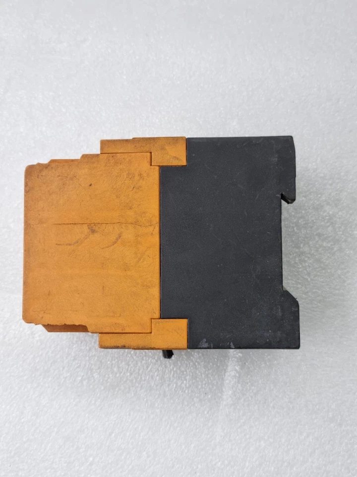 IFM ELECTRONICS DN 2010 1A SWITCHING MODE POWER SUPPLY 24VDC DN2010